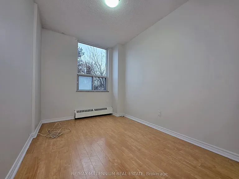 175 Hilda Ave #102 — Photo 27
