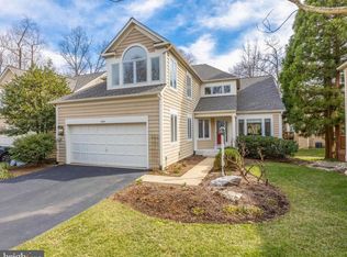 11205 Pavilion Club Ct, Reston, VA 20194