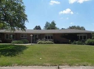 1616 Highland Dr, Hastings, NE 68901