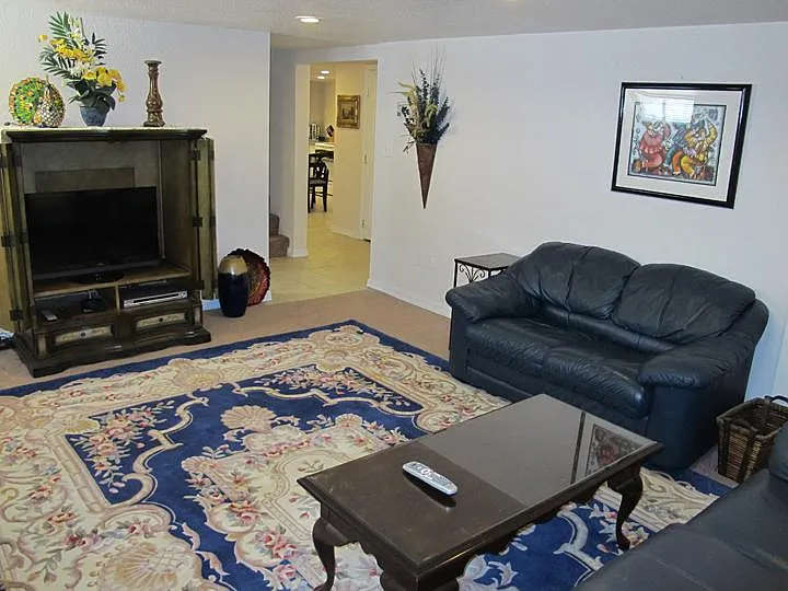 2207 Court St #B — Photo 3