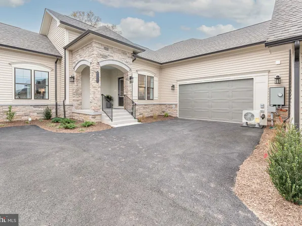 43054 Greeley Sq, Ashburn, VA 20148