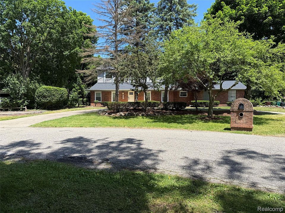 1st image of 52240 Eastmoor Ln