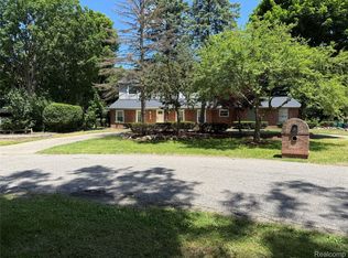 52240 Eastmoor Ln, Shelby Township, MI 48316