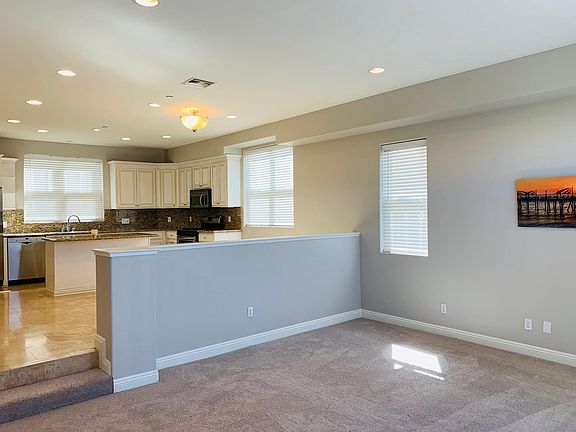 2nd image of 536 N Francisca Ave #C
