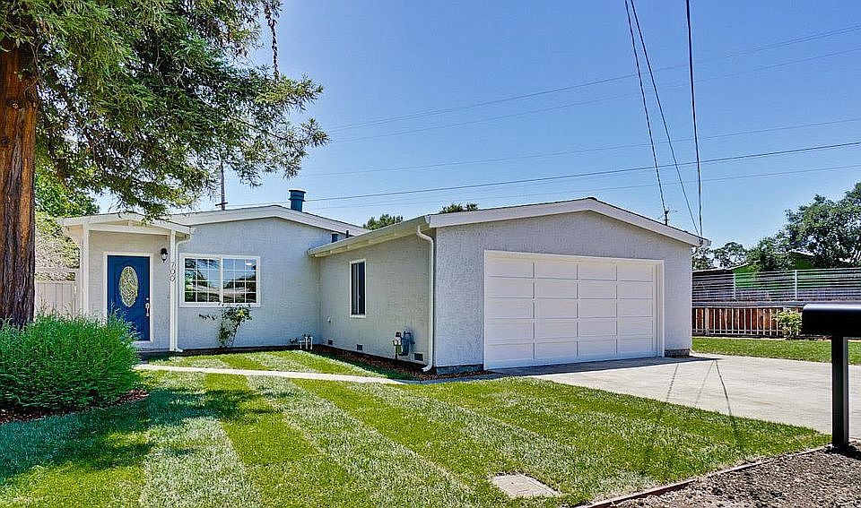 1st image of 700 7th Ave