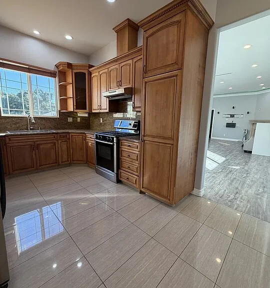 10006 Samoa Ave — Photo 18