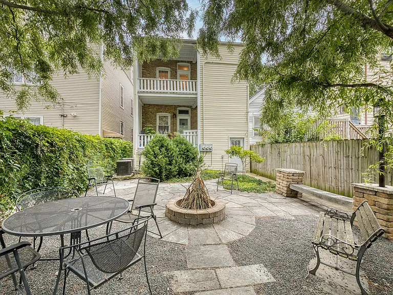 1648 N Saint Louis Ave #2 — Photo 37