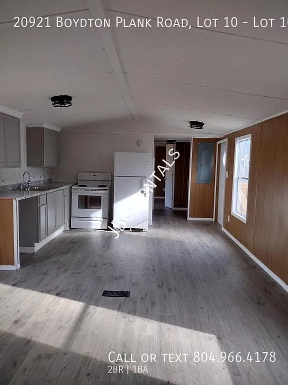 McKenney Estates MHC, Lot 10 — Photo 3