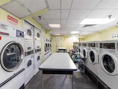 2540 Shore Blvd APT 10, Astoria, NY, 11102