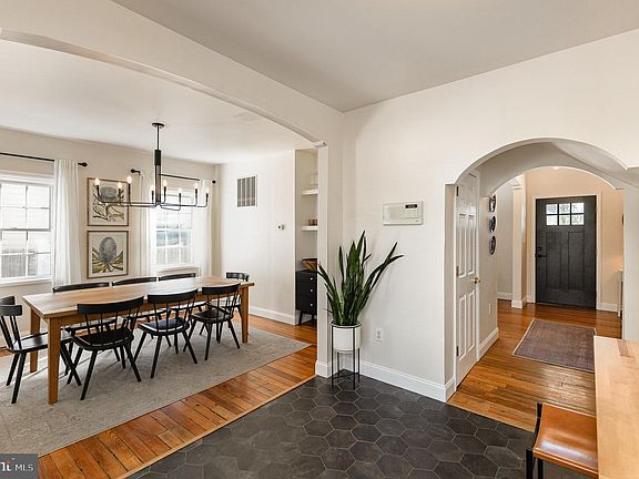 4th image of 1423 William St