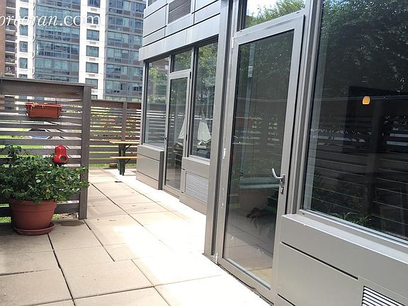 4th image of 795 Columbus Ave APT 4A