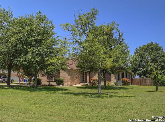 2nd image of 113 Indian Blanket St
