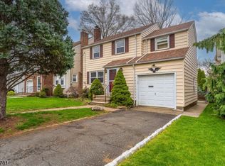1038 Edgewood Rd, Elizabeth, NJ 07208