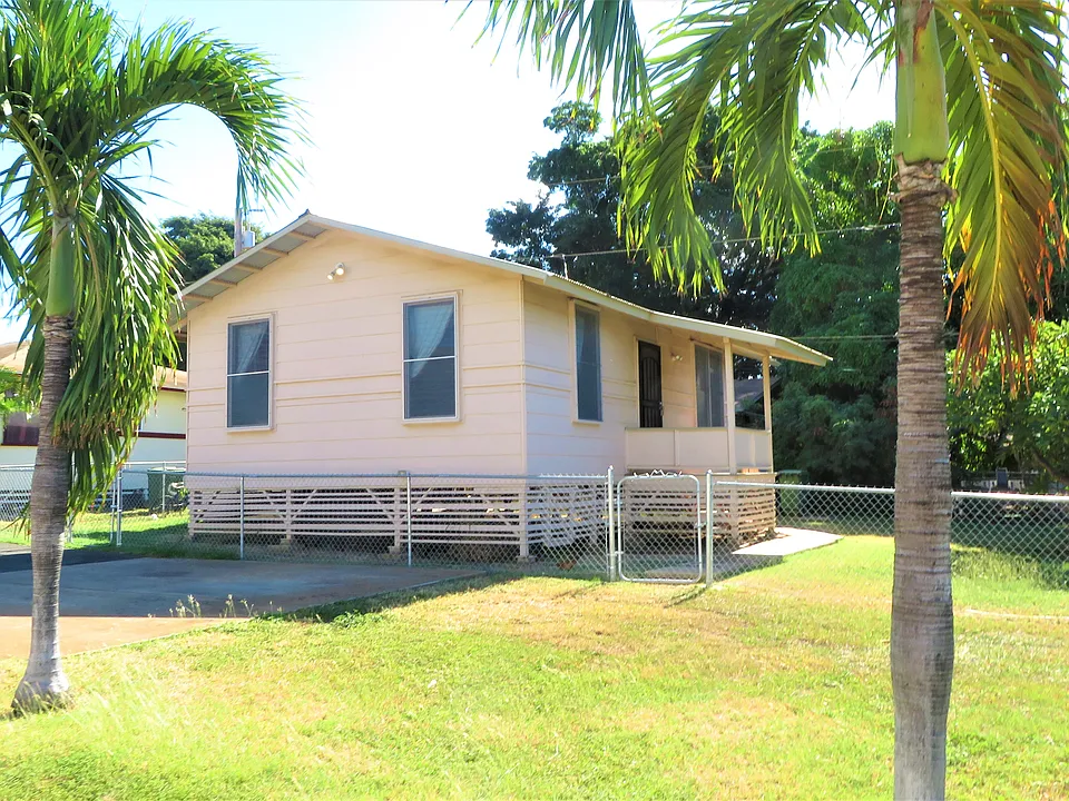 84-570 Farrington Hwy #B