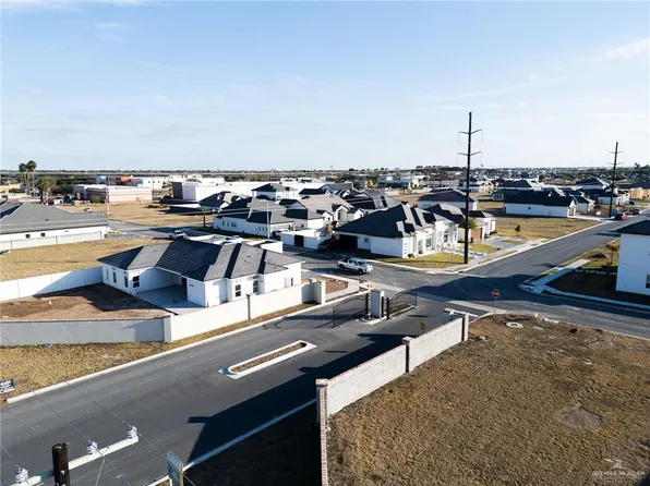 1821 S Queen St, Edinburg, TX 78539