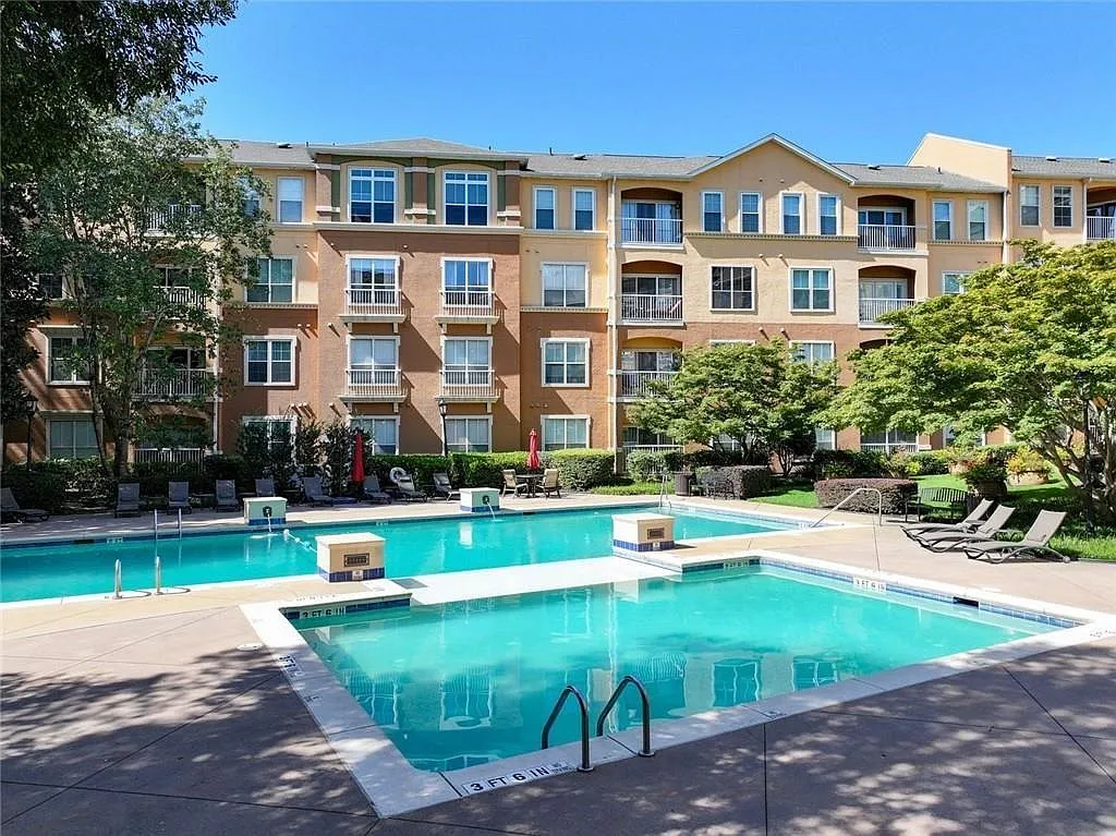 1 bed, 780 sqft, $1,750 — Photo 3