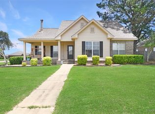 2001 Landcaster Ct, Deatsville, AL 36022