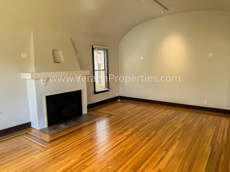 3738 Villa Ter — Photo 7