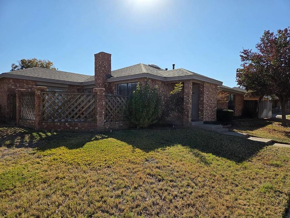 1st image of 2605 Idlewilde Dr