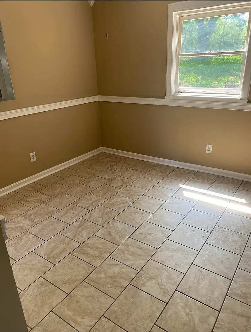 4809 Cottonwood Drive available now (3Bed/1BA) — Photo 3