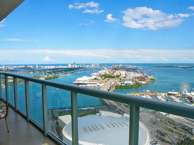 888 Biscayne Blvd #4701 — Photo 1