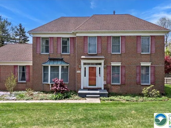 4607 Kathi Dr, Bethlehem, PA 18017