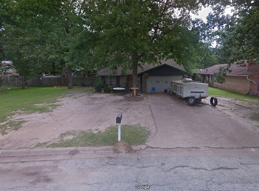 1st image of 406 Birdsong Ln