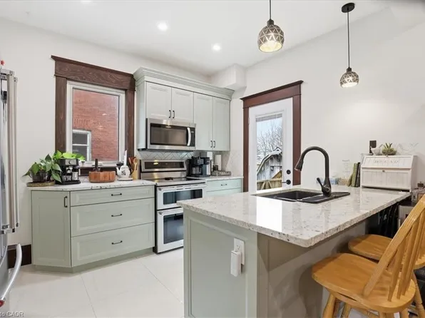 608 Ontario St, Stratford, ON N5A 3J5