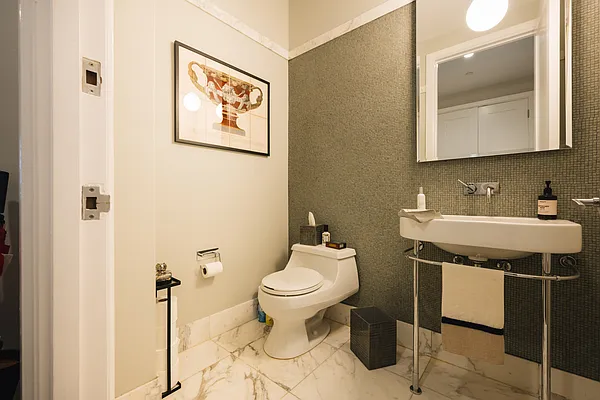 Sold by Harmonycity Corp. | media 26