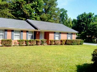 3300 Darden Rd, Greensboro, NC 27407