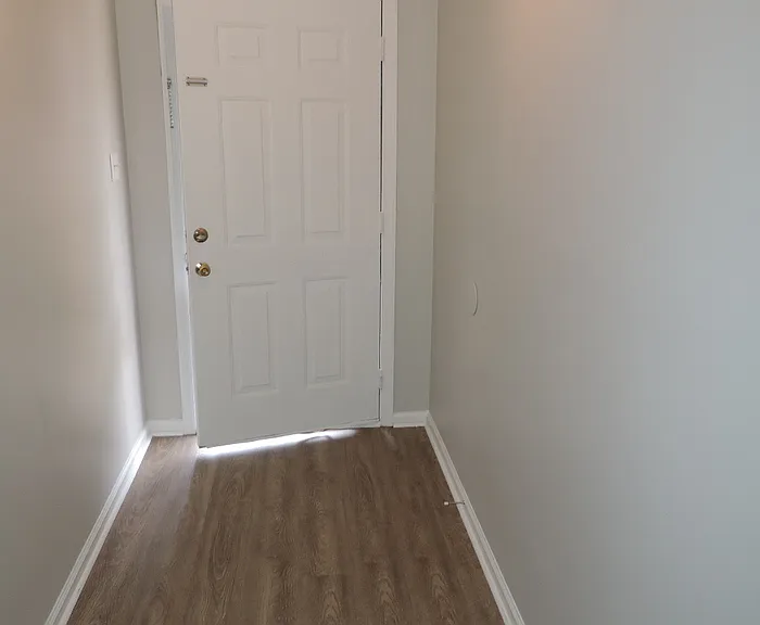 3881 Crest Dr — Photo 20