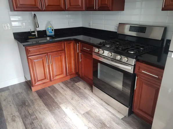 86-05 Northern Boulevard image 4 of 22