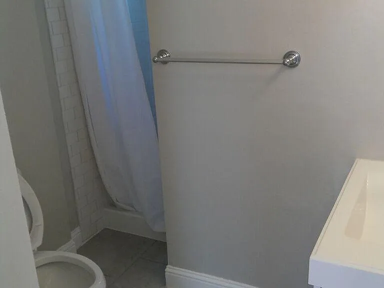 805 Howard St — Photo 7