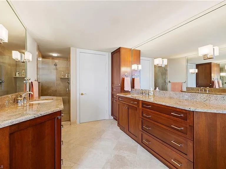 4021 Gulf Shore Blvd N #1804 — Photo 31