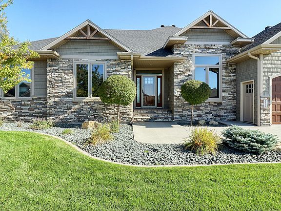 2nd image of 2607 McLeod Dr E