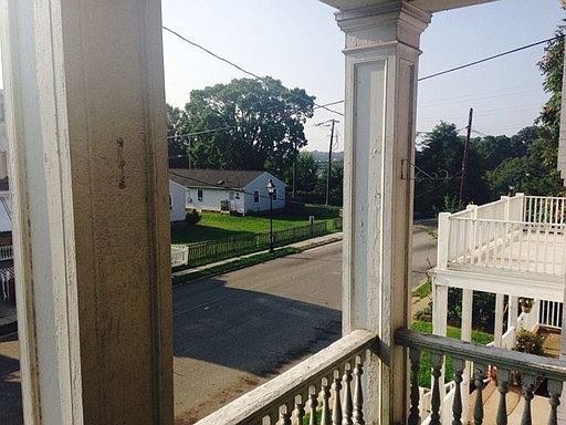 1st image of 1612 Monteiro Ave