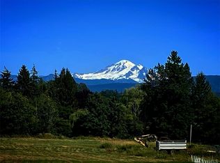 1069 Slater Rd, Bellingham, WA 98226