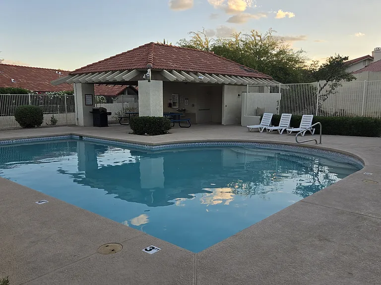 5550 N Waterfield Dr — Photo 19