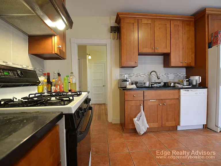 31 Newcastle Rd — Photo 4