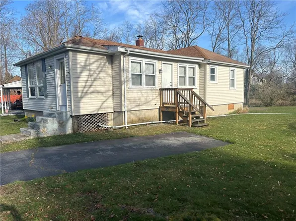 51 Terrace Ave, Warwick, RI 02889
