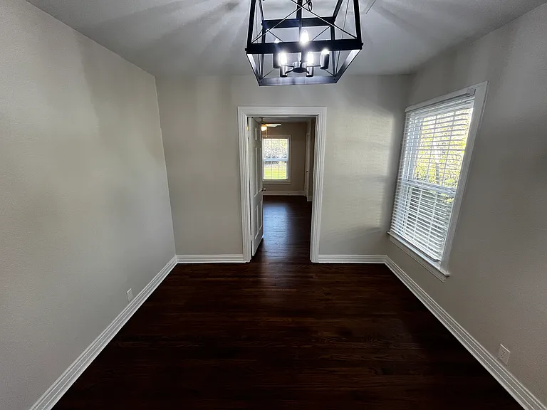 411 Marietta St — Photo 8
