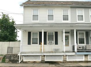 106 W 2nd St, Alburtis, PA 18011