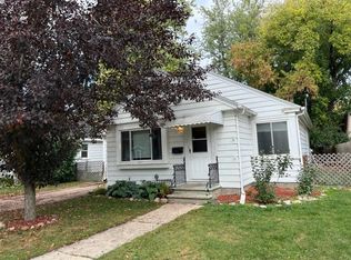 1481 McCormick St, Green Bay, WI 54301