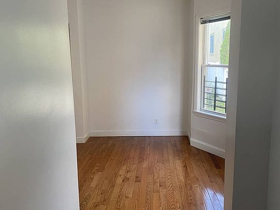 4th image of 127 N High St Floor 1
