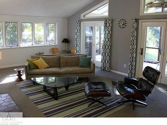 2nd image of 305 Wayland Ave