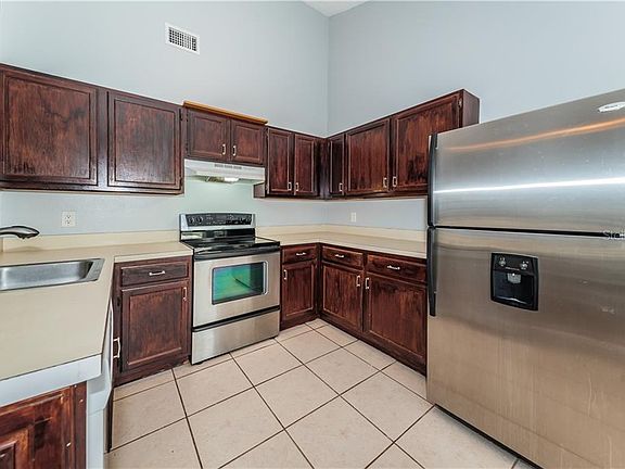 5th image of 2784 Cactus Hill Pl