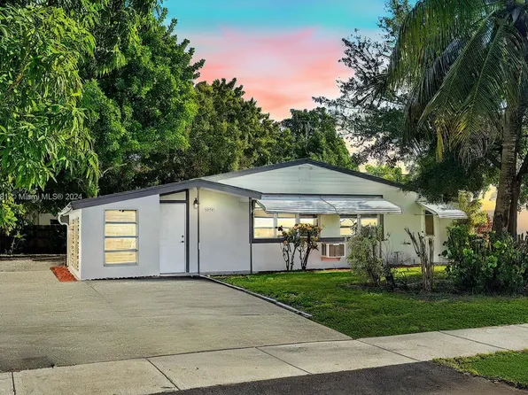 5950 NW 42nd Ter, North Lauderdale, FL 33319
