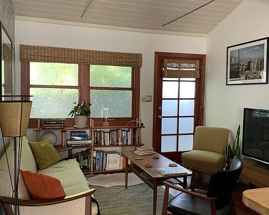 2nd image of 1203 Cabrillo Ave #1/2