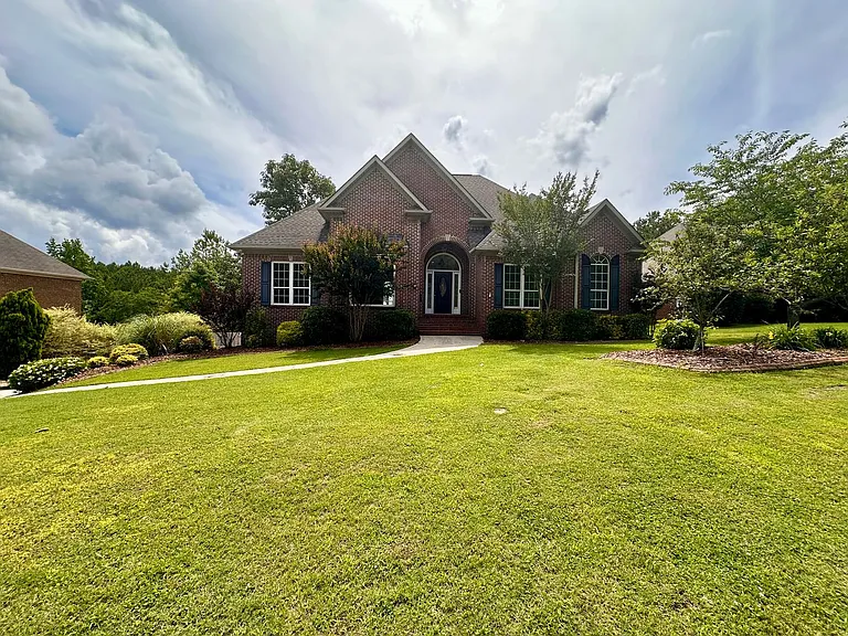 219 Grande View Pkwy — Photo 1