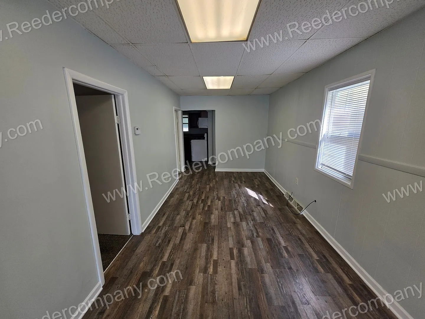 1533 John Street — Photo 3